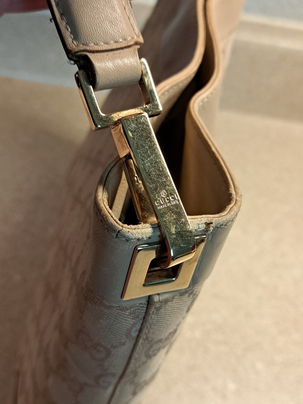 Gucci Beige Monogram Canvas Shoulder Bag with Gold Hardware - Picture 9 of 16